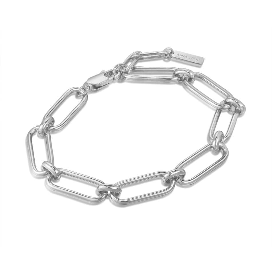 An image of a silver chain bracelet.