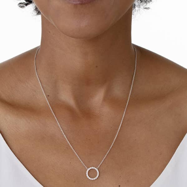 HEARTS ON FIRE SIGNATURE CIRCLE PENDANT - MEDIUM HFPSIGC00408W - Image 4