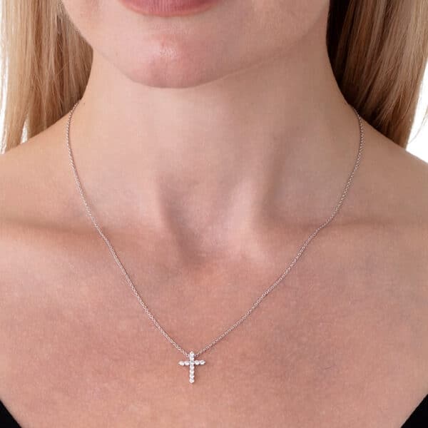 HEARTS ON FIRE SIGNATURE CROSS PENDANT - MEDIUM HFPSIGCR00328Y - Image 4