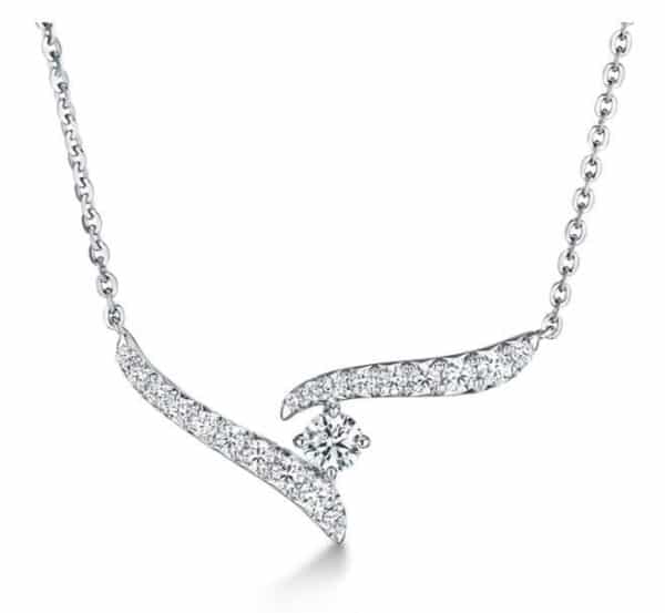 HEARTS ON FIRE VELA CROSSOVER PENDANT UU26468WGHV0401800