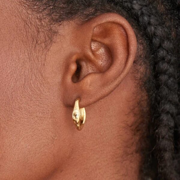 GOLD WAVE HUGGIE HOOP EARRINGS E044-03G - Image 2