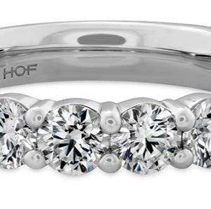 HEARTS ON FIRE SIGNATURE 9-STONE DIAMOND BAND UU29438WGHV1456500