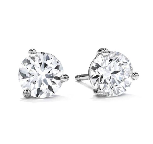 HEARTS ON FIRE THREE-PRONG STUD EARRINGS 3SIE00758W