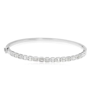 WHITE GOLD DIAMOND BANGLE WH2390D