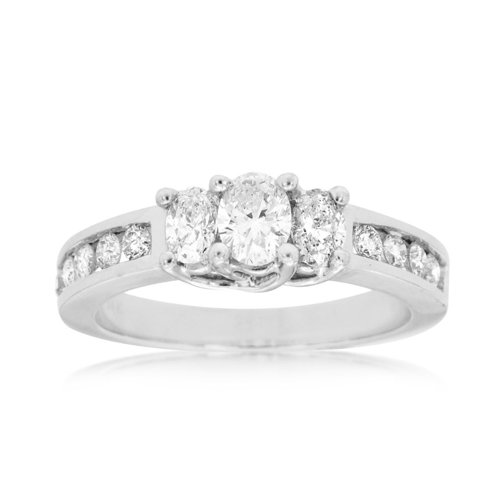 WHITE GOLD DIAMOND ENGAGEMENT RING WC2749