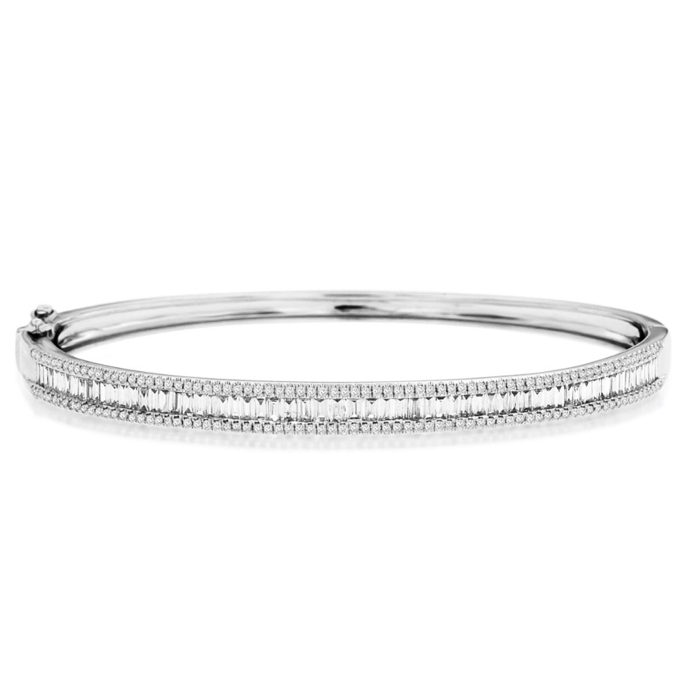 WHITE GOLD DIAMOND BANGLE WC8997D