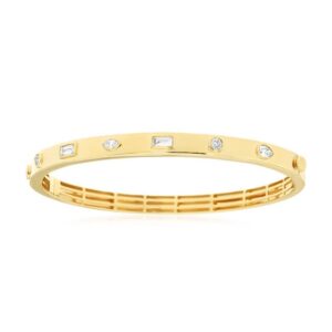 YELLOW GOLD DIAMOND BANGLE H1778D